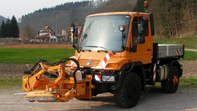 MRM300 FAUCHEUSE AVANT MRM300 FAUCHEUSE AVANT