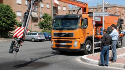 sr.jpg Reparateur de routes