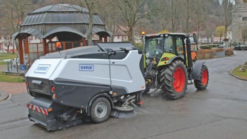 Balayeuse tractée Propreté nettoyage