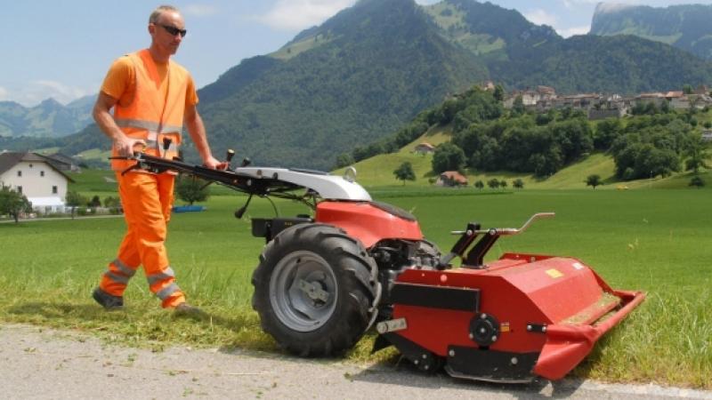 CC56 MOTOFAUCHEUSE CC56 MOTOFAUCHEUSE